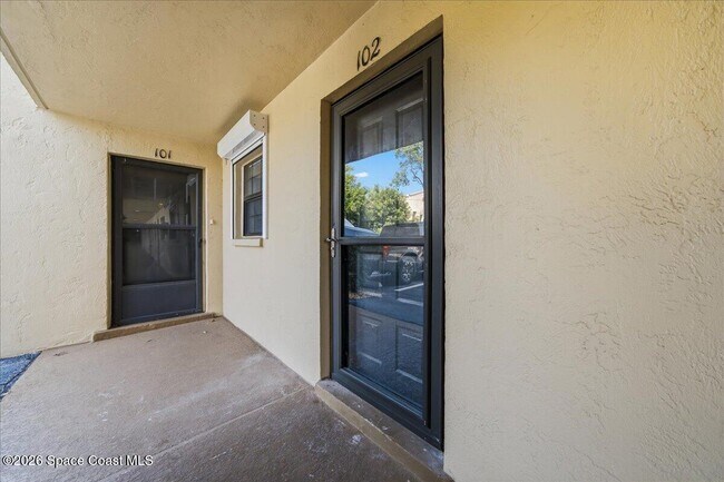 Building Photo - 1025 Rockledge Dr