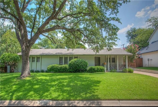 Primary Photo - MIDCENTURY MODERN HOME IN CRESTWOOD