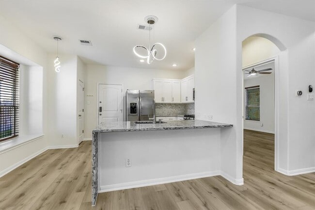 Building Photo - 11400 W Parmer Ln