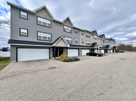 Building Photo - Riverstone Townhomes