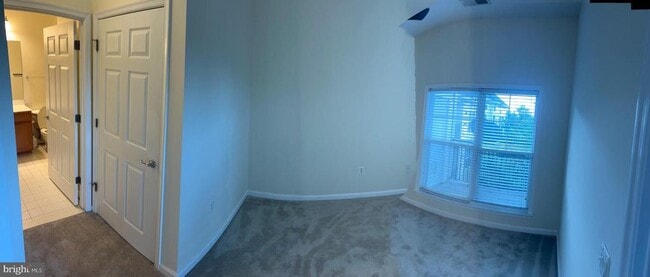 Building Photo - 3840 Lightfoot St