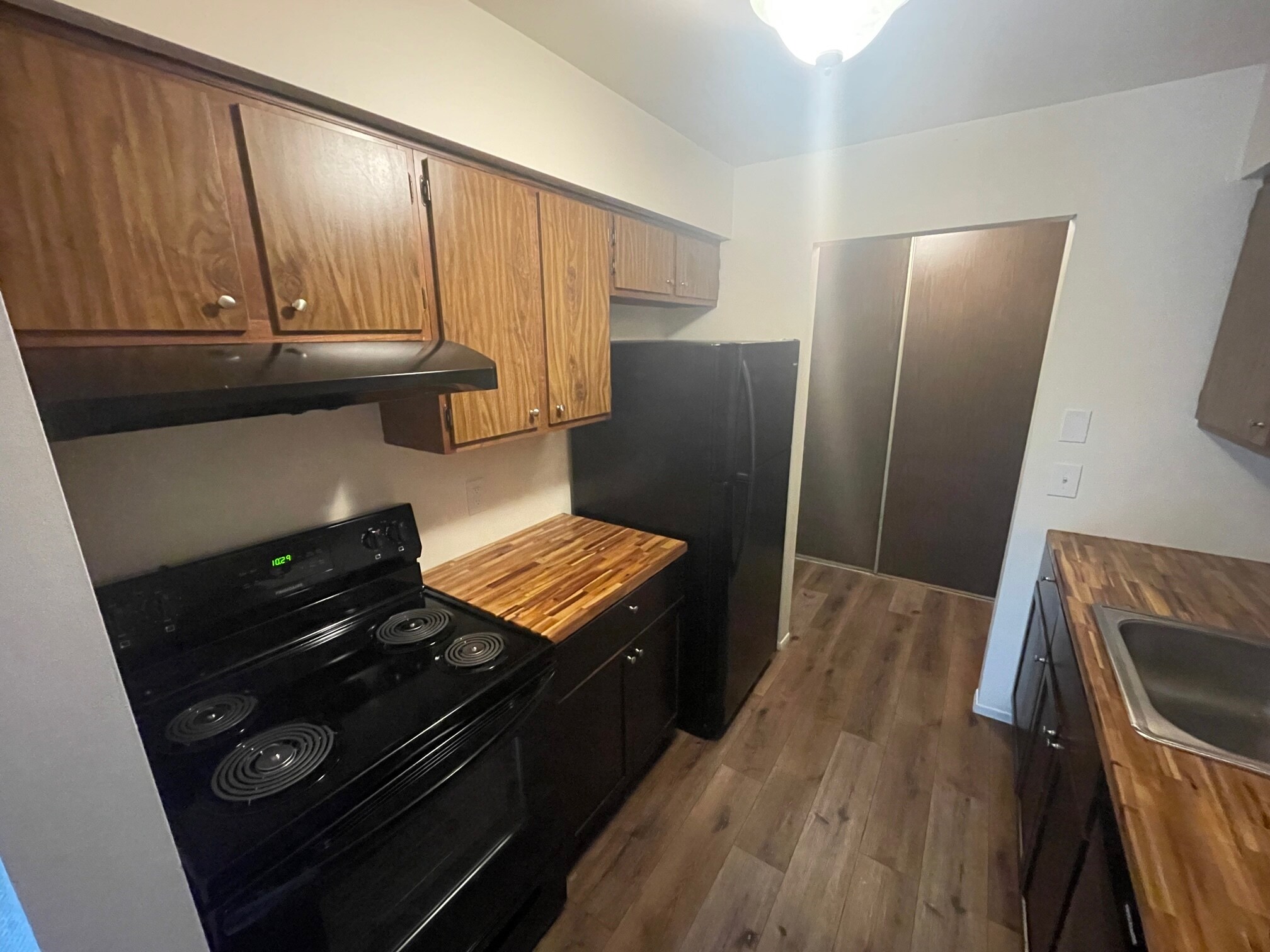 Building Photo - 30042 W 12 Mile Rd