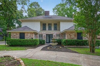 Building Photo - 663 Ravensworth Dr