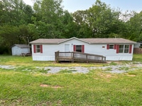 Building Photo - 7036 Mountain Ridge SE