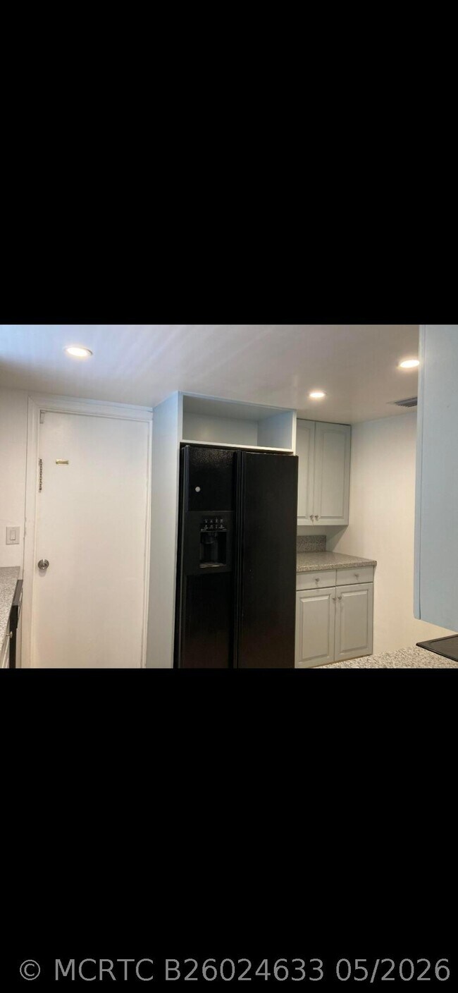 Building Photo - 1243 Kinglet Terrace