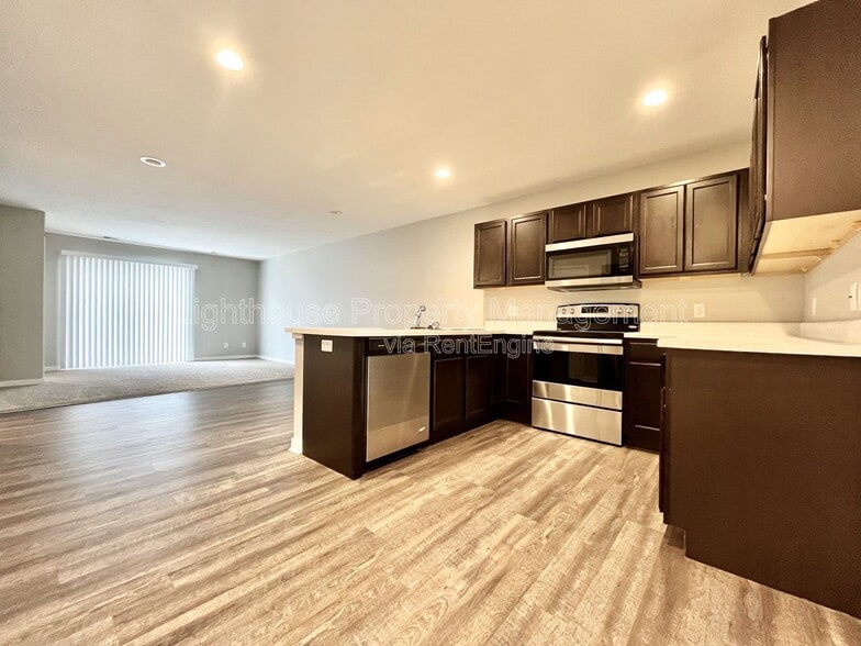 Interior Photo - Riverstone Townhomes