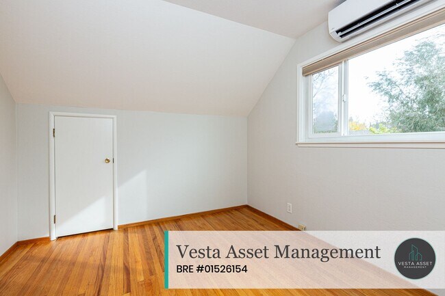 Building Photo - Spacious 4-Bedroom Home in a Desirable Concord Neighborhood