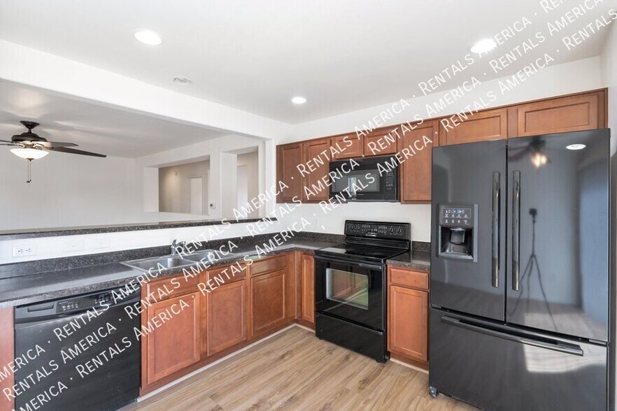 Building Photo - 8345 W Redshank Dr