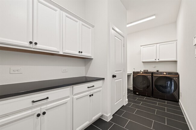Building Photo - 15503 Salmon Springs Dr