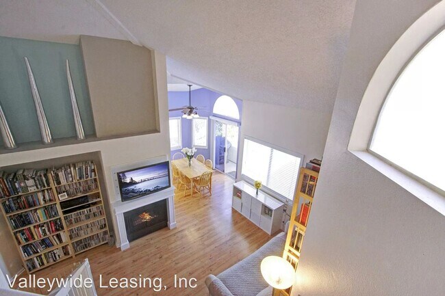 Building Photo - 3 br, 2 bath House - 19804 Sandpiper Pl. # 12