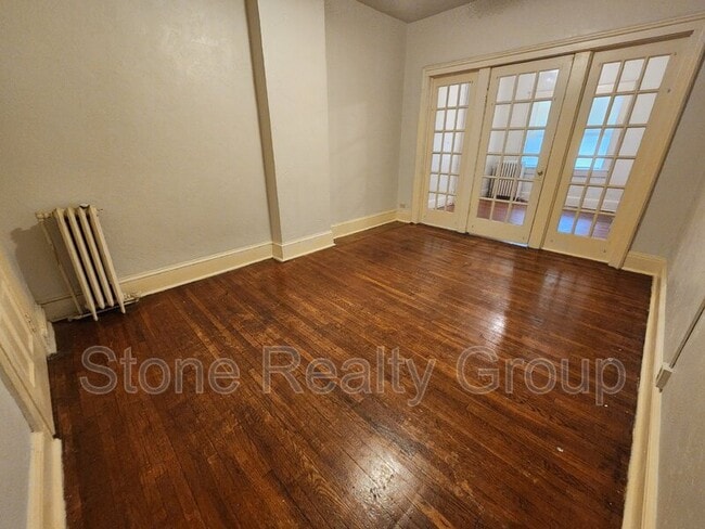 Building Photo - 508 S 5th St