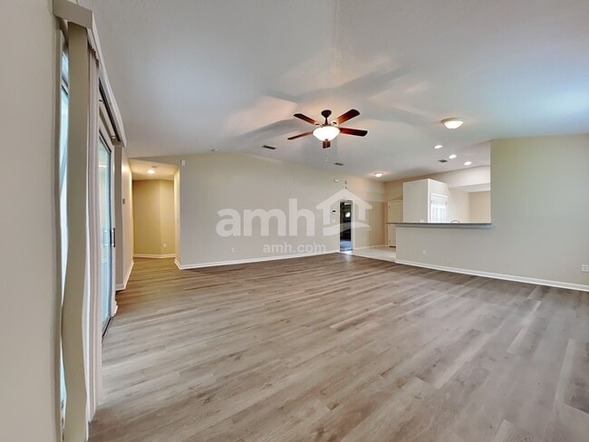 Building Photo - 1008 Beckingham Dr