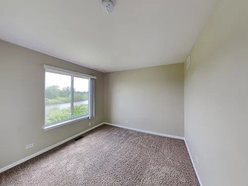 Building Photo - 6220 Pond View Dr