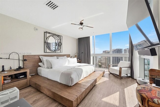 Building Photo - 90 SW 3rd St