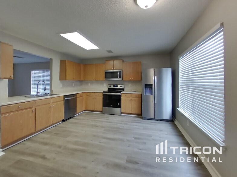 Building Photo - 10170 Paddlefish Creek