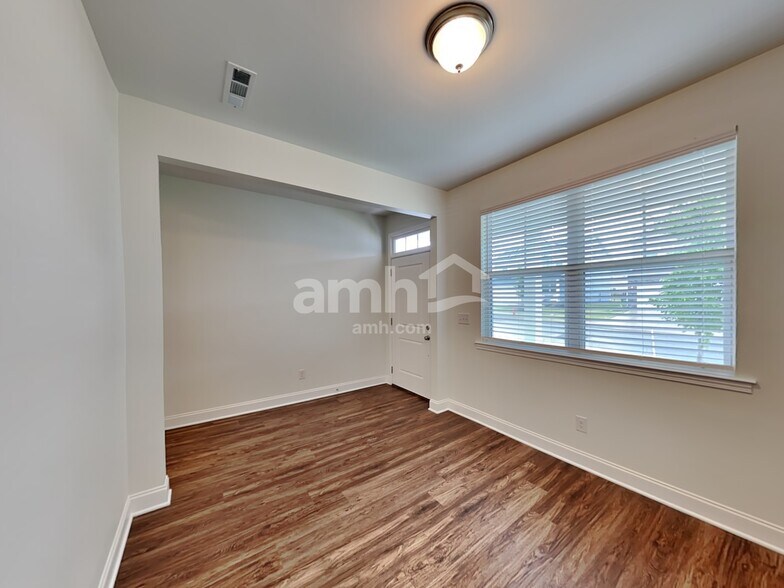 Building Photo - 4037 Birchfield Pl