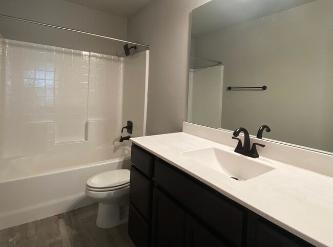 Building Photo - Stunning home for rent