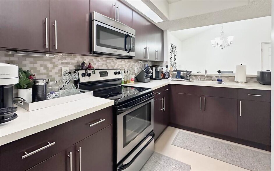 Primary Photo - 18870 NW 57th Ave