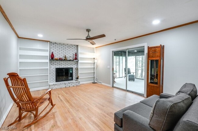 Building Photo - 896 Cliffside Dr