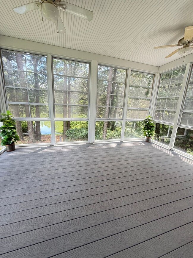 Building Photo - 142 Riverview Plantation Dr