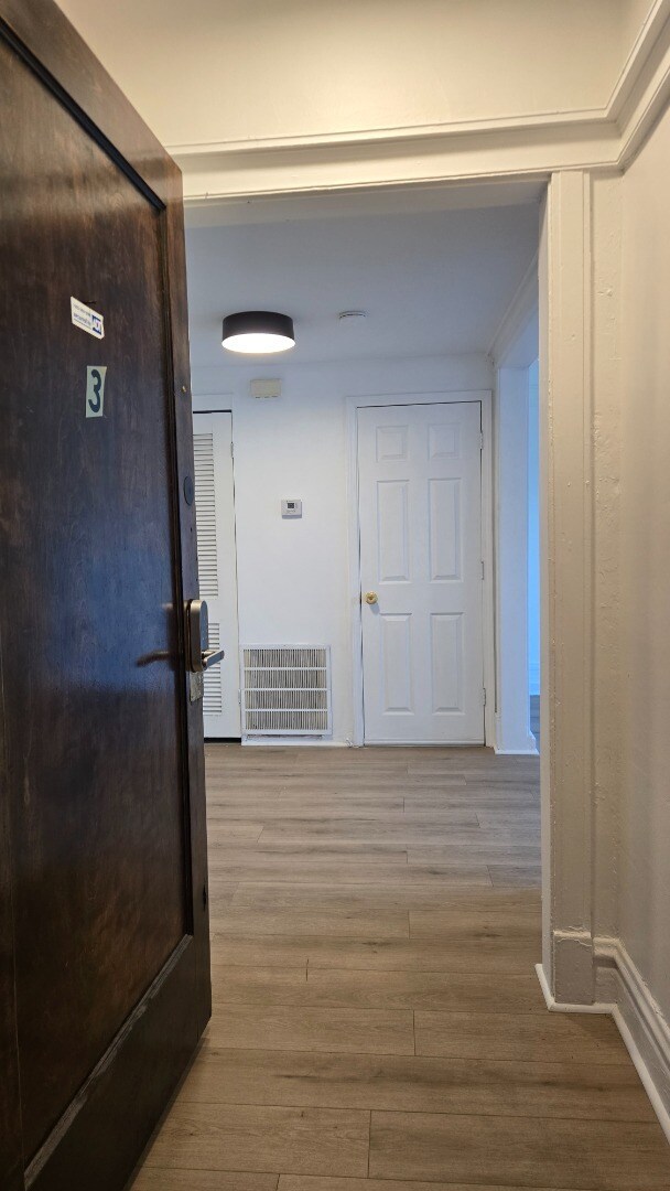 Building Photo - Spacious 3BR/2BA in Woodlawn – 1,700 Sq Ft...
