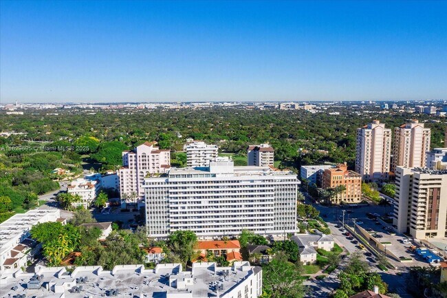 Building Photo - 700 Biltmore Way