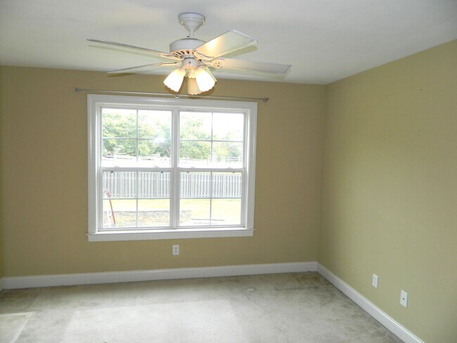 Building Photo - 4108 Dewaal St