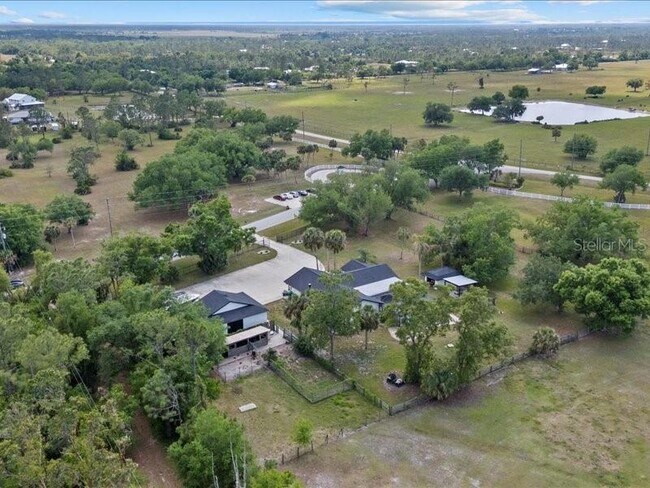 Building Photo - 15650 Prairie Creek Blvd