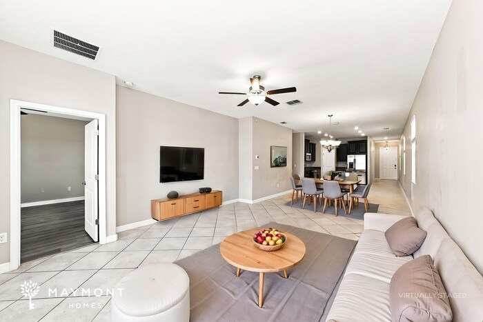 Building Photo - 9645 Ivory Dr