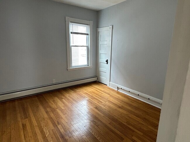 Building Photo - 179 Tremont St