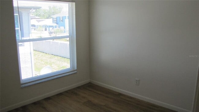 Building Photo - 5122 E Temple Heights Rd