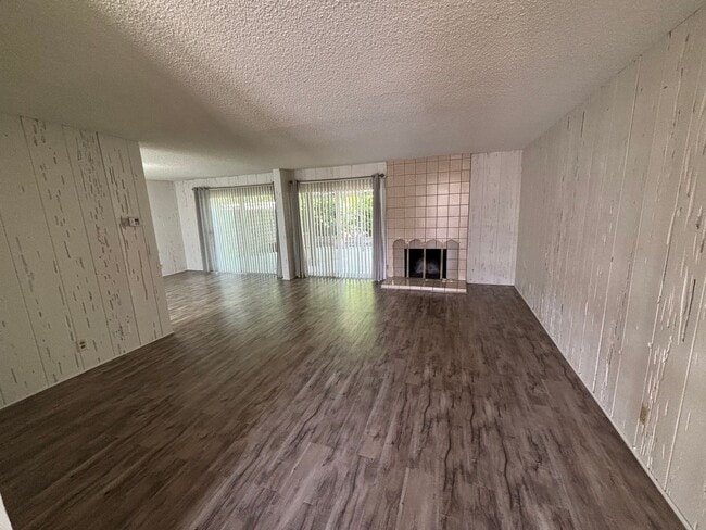 Building Photo - For Lease – Spacious 3 Bedroom Townhome in La Mirada