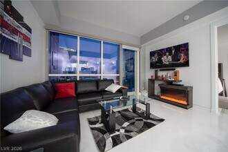 Building Photo - 4575 Dean Martin Dr