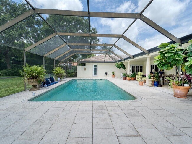 Building Photo - 2908 Banyan Blvd Cir NW
