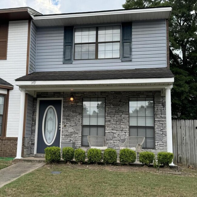 Primary Photo - 149 Lakeview Dr