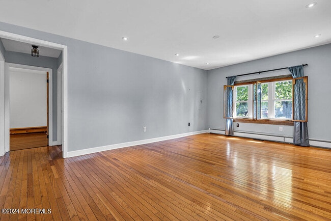 Building Photo - 105 Longfellow Ave