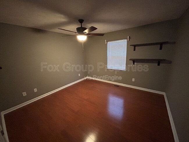 Building Photo - 158 Westscott Dr