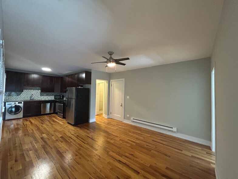 Building Photo - 545 Chestnut St