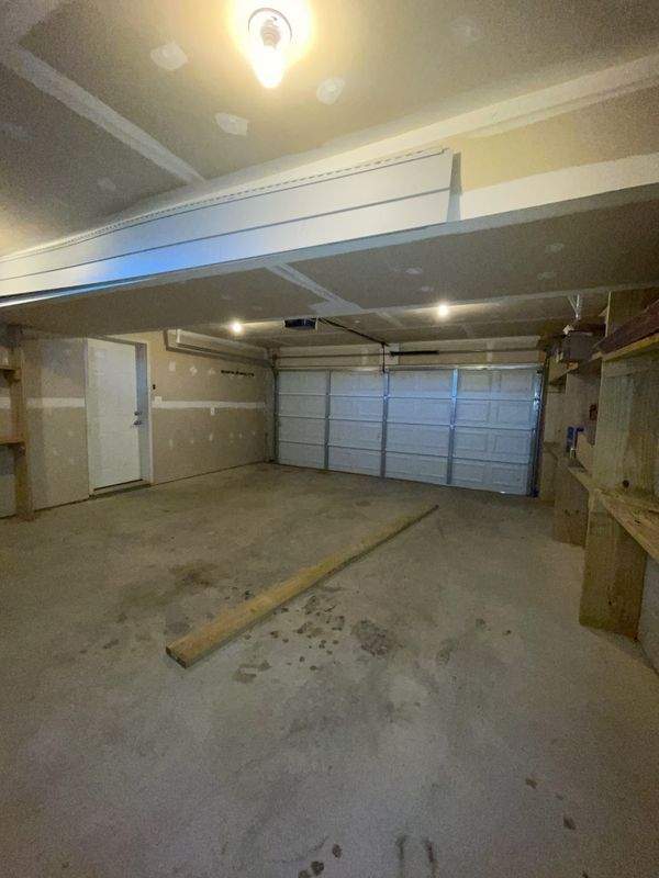 Building Photo - 205 Tessing Ct