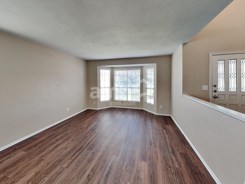 Building Photo - 7010 W Oraibi Dr