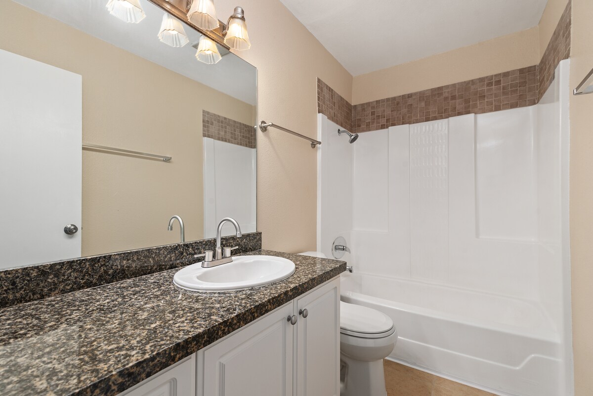 Building Photo - 17131 W Bernardo Dr