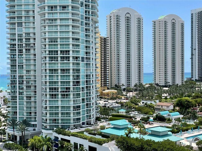 Building Photo - 300 Sunny Isles Blvd