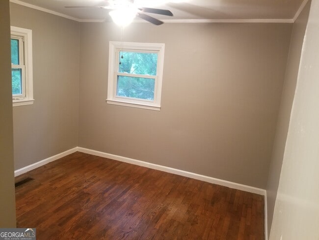 Building Photo - 35 Clervue Cir NE