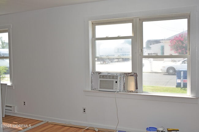 Building Photo - 8 Lake Superior Dr
