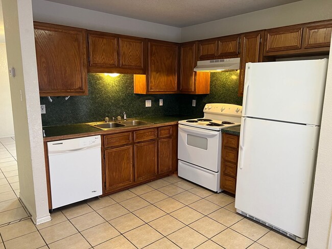 Building Photo - 2517 Schwald Rd