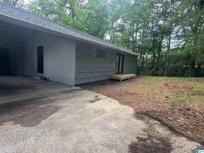 Building Photo - 1208 Oakwood St