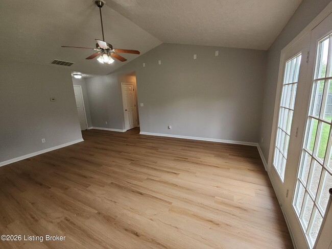 Building Photo - 405 Parker Pl