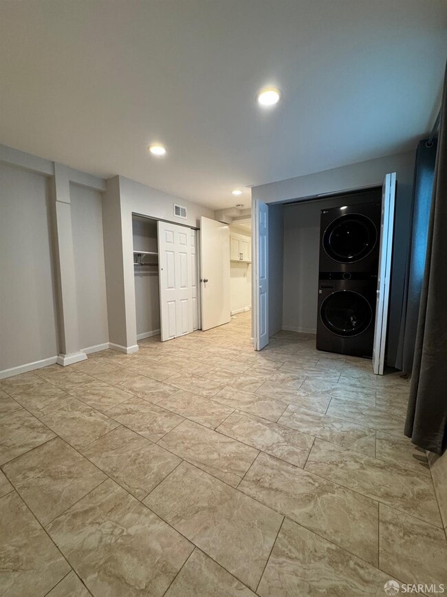 Building Photo - 444 Higate Dr