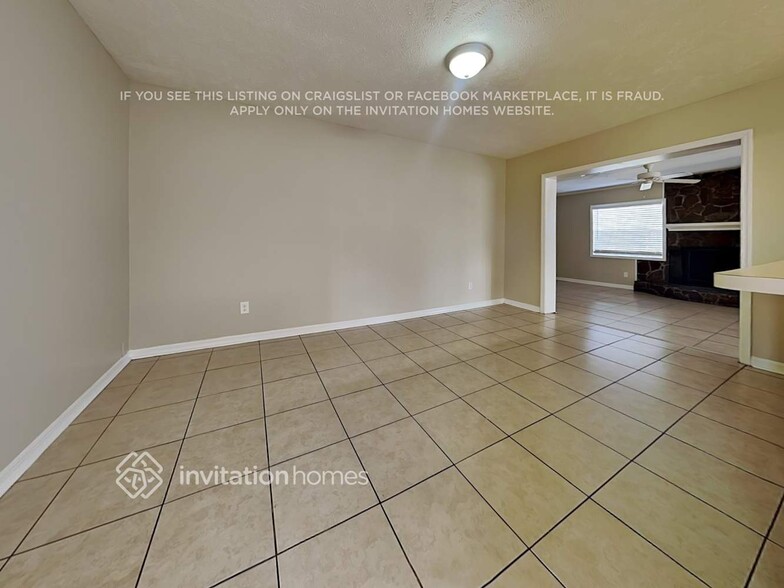 Building Photo - 205 Donatello Dr