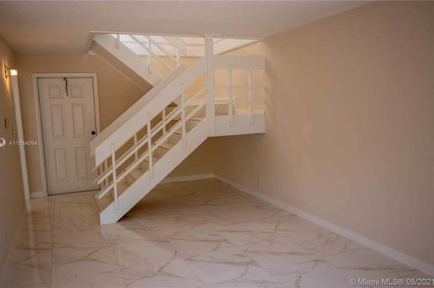 Building Photo - 316 Sunshine Dr